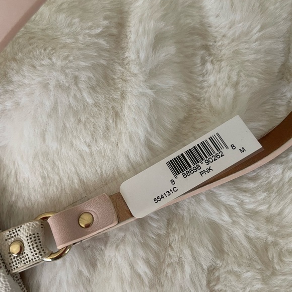 Michael Kors MK Signature Belt Bag - Picture 4 of 5